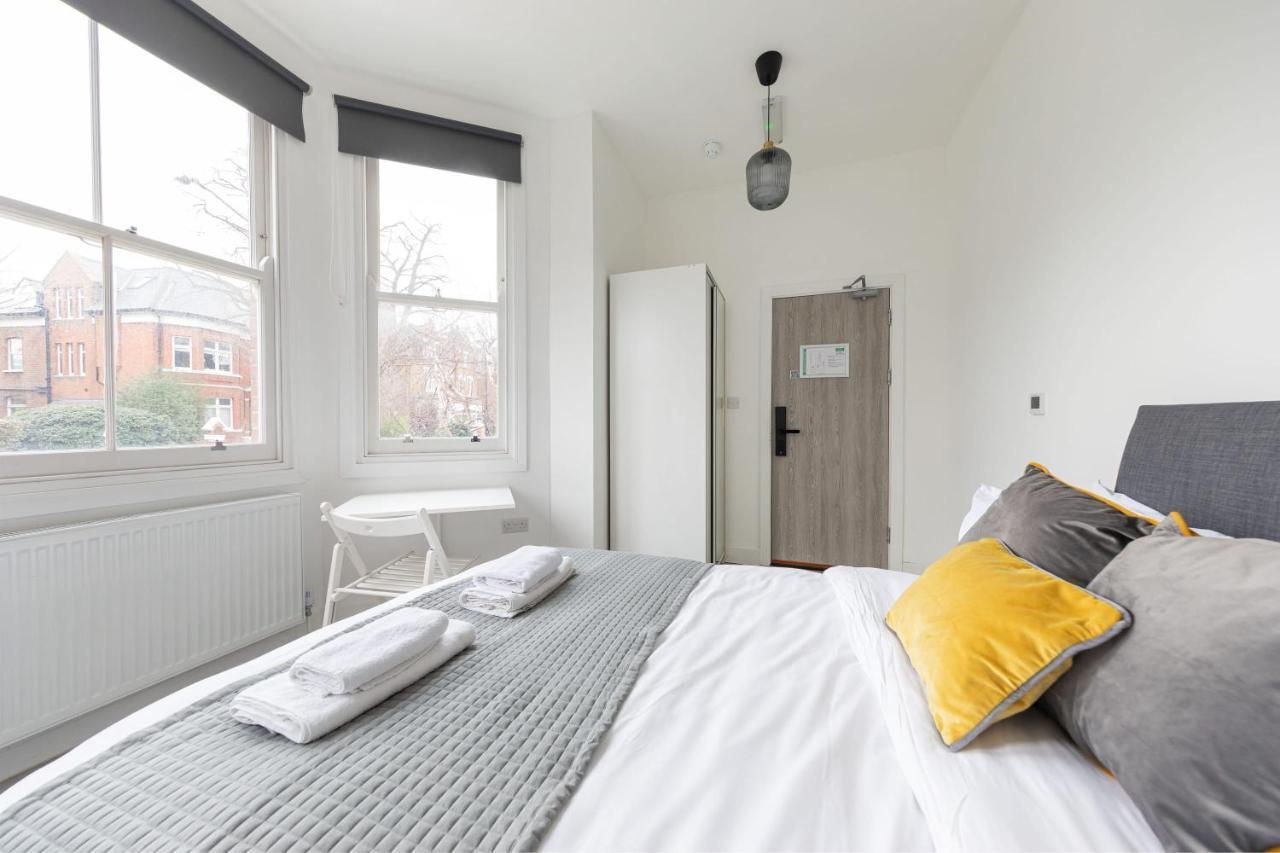 The Anson Hotel - Conveniently Located Sweet Space Near Transportation Stations Londres Exterior foto